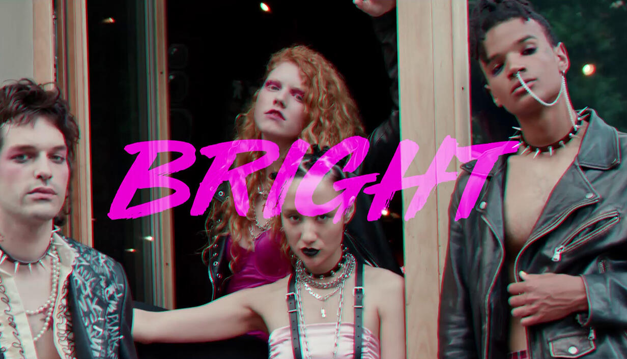 Basically, I made a fake NYX ad commercial, for one of my favorite makeup brands. Mixing motion design and editing, I transcribed NYX’s artistic direction in this video.